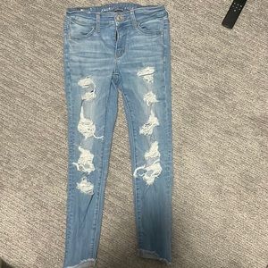 american eagle size 2 ripped light wash jeans